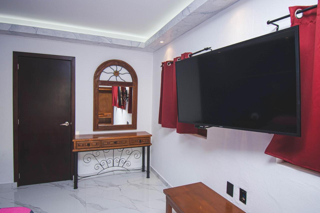 Departamentos Claussen Hotell Mazatlán Exteriör bild